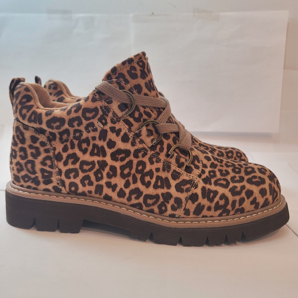 Hey Girl by Corkys Campfire Leopard Ankle Boots Women 10 Lug Sole‎ Animal Print